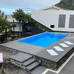 Cottage Quinze, Contemporary Designed Cottage With Swimming Pool