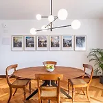 Apartament 6 - By Wehost