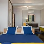 Villa Beach Club