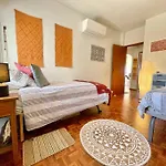 Avenue Q, Beach Apartment In Luz