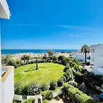 Avenue Q, Beach Apartment In Luz
