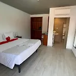 Villa 3 Caparica - Lisbon Gay Beach Resort