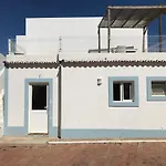 Casa Largo do Poço Guesthouse