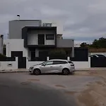 Open Home - Lisbon/Almada