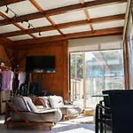 Azen Cool House