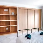 Peniche Master Bedroom With Sea View Balcony, Private Bathroom, Shared Kitchen, Swimming Pool, Surfing Resort