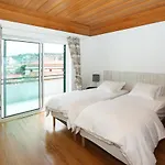 Yo-House
