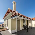 Casa Da Amoreira By An Island Apart