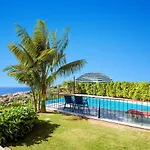 Villa Rostrum By Villa Plus