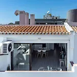 Lovely 3Bd 150M Beach Ocean View Ac Wi-Fi Balcony
