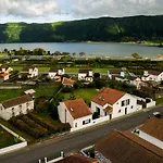 Welcomebuddy - Casa Dos Avos - Garden & Lake II