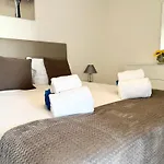Apartment Algarve - Beach Front - Free Wifi - Air Con