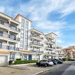 Wonderful Flats With Pool By Host Wise