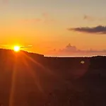 Monte Dos Vagabundos - Animal Sanctuary - Caravan Nest