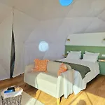 VI Naturae Glamping