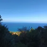 Fantatic Holiday House