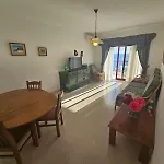 2 Avenida Frente Mar - Casas & Papeis