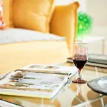 Vila Branca Guesthouse - Palacete