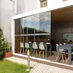 Penedo Da Saudade Suites & Hostel