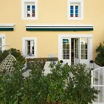 Spacious Apartment In Estoril With Private Garden 120 M²