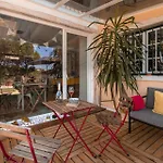 Galo Preto - Sintra Guesthouse