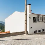 Loriga View Apartments