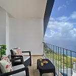 Vinhaticos Villa By Atlantic Holiday