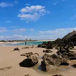 Beach House Surfing Baleal Peniche