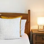 Seaside Deluxe Flat