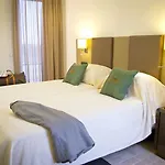 Bom Sucesso Design Villas
