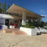 Spacious Apartment In Alvor 100 M² With Shared Pool