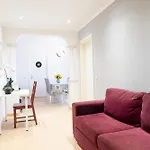 Vinyl Flat Bed & Breakfast - Rooms