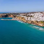 Typical T2 In Albufeira W/ Balcony By Lovelystay