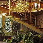 Hotel Dighton