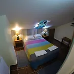 Supertubos Beach Hostel