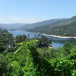 Hotel Lagoa Azul do Geres