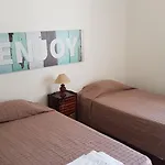 Casa Da Vigia - Vila Bouganvilia - V3 - In Top Of The Beach With Jacuzzi