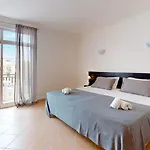 Apartamentos Palmeiras Santa Eulalia
