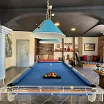 The Modern & Recycled House