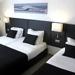Hotel M