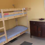 Ericeira Chill Hill Hostel & Private Rooms - Peach Garden