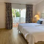 Vale Do Garrao Villas