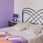 Ericeira Chill Hill Hostel & Private Rooms