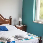 Ericeira Chill Hill Hostel & Private Rooms