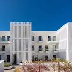 Hibisco Is A Modern Apartment, 5Min Walk To Beach