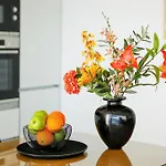 Hibisco Is A Modern Apartment, 5Min Walk To Beach