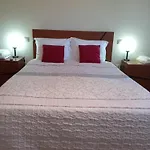 Porto Cruz House