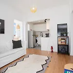 Alba Beach Boutique Apartment