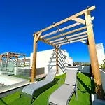 Mar A Vista - Condominium With Pool, Gym And Sea Views