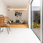 White Exclusive Suites & Villas